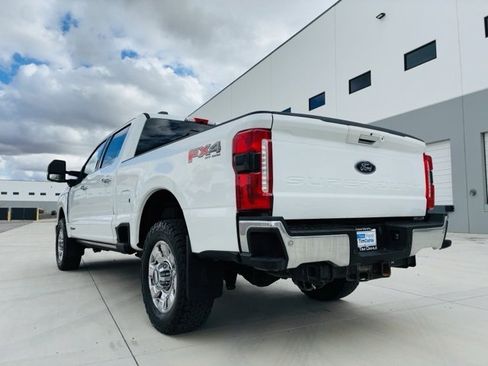 Used 2023 Ford F250 Lariat w/ Lariat Ultimate Package image 3
