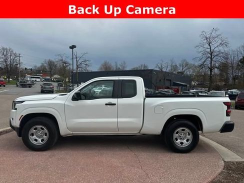 Used 2022 Nissan Frontier S image 2
