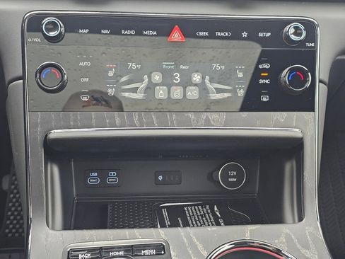 New 2026 Genesis GV80 3.5T Prestige image 16