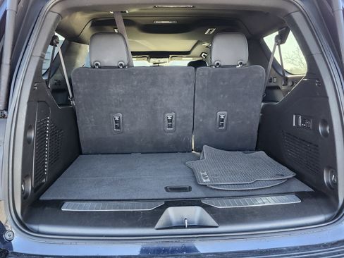 Used 2023 GMC Yukon XL Denali image 24