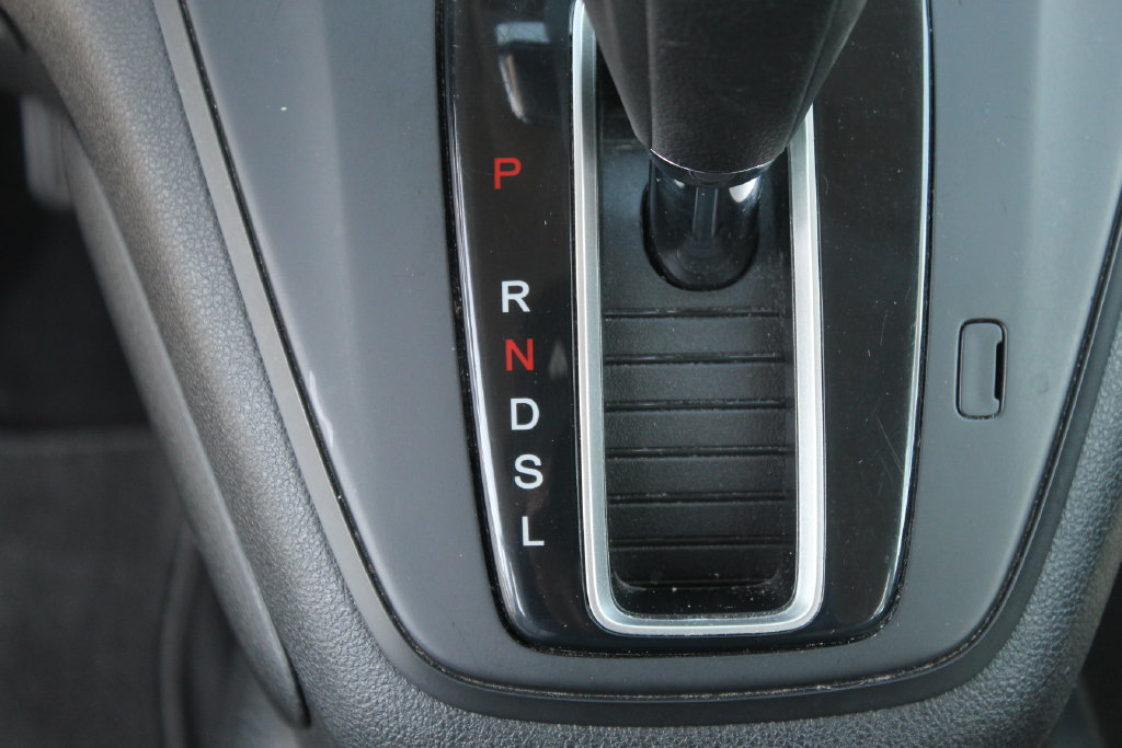 Used 2015 Honda CR-V LX image 19