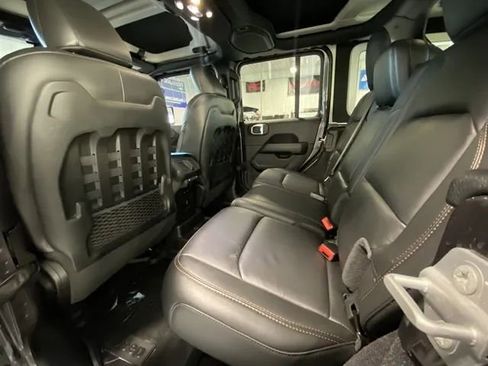 Used 2022 Jeep Wrangler Unlimited Rubicon w/ Trailer Tow Package image 13