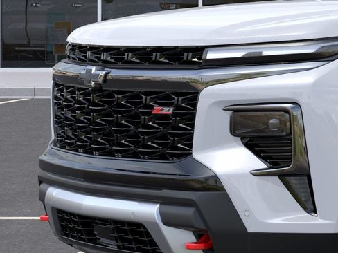 New 2026 Chevrolet Traverse Z71 w/ Enhanced Driving Package AWD/4WD image 27