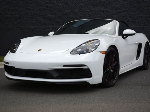 Certified 2021 Porsche 718 Boxster GTS RWD image 1