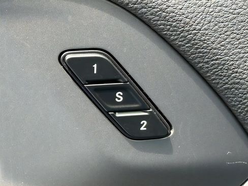 New 2027 Chrysler Pacifica Select FWD image 21