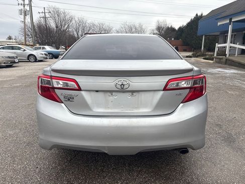 Used 2014 Toyota Camry SE image 7