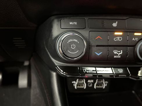 Used 2023 Dodge Durango GT AWD/4WD image 18