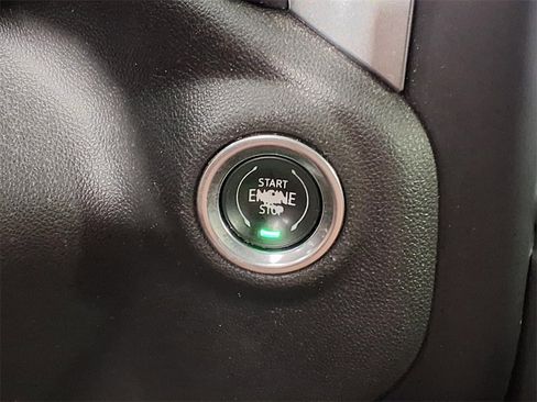 Used 2020 Chevrolet Silverado 1500 LT w/ Texas Edition image 18