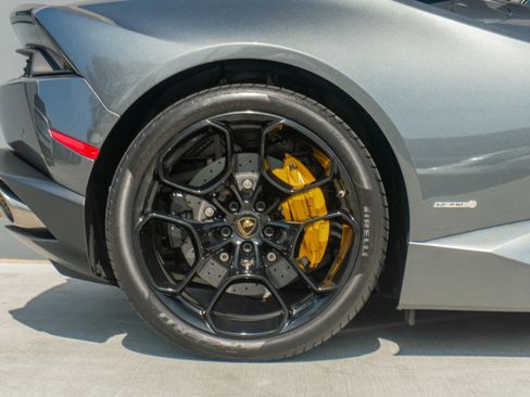Used 2016 Lamborghini Huracan LP 610-4 image 30