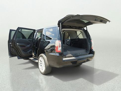 Used 2018 GMC Yukon SLT w/ Premium Edition RWD image 13