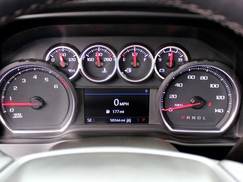 Used 2022 Chevrolet Silverado 2500 LT w/ Convenience Package image 21