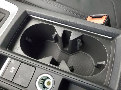 Used 2024 Audi Q3 2.0T Premium w/ Convenience Package image 33