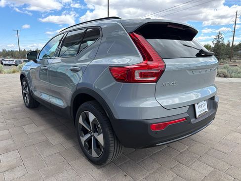 New 2026 Volvo XC40 B5 Plus w/ Protection Package Premier AWD/4WD image 5