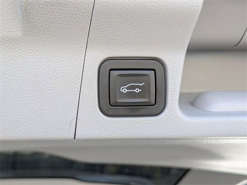 Used 2020 GMC Acadia SLT image 14