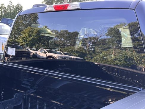 New 2025 Ford F250 XLT w/ FX4 Off-Road Package image 11