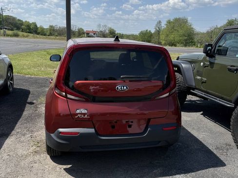 Used 2020 Kia Soul LX FWD image 3