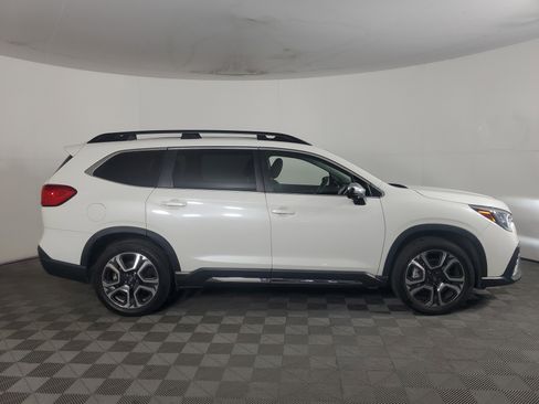Used 2023 Subaru Ascent Limited w/ Technology Package image 3