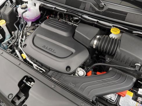 New 2026 Chrysler Pacifica Limited w/ S Appearance Package image 37