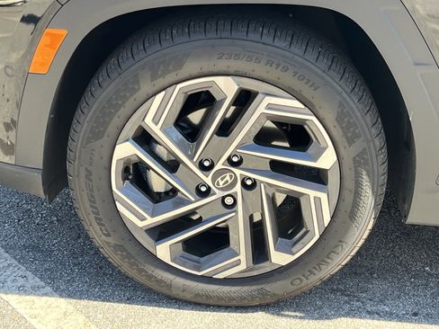 Used 2025 Hyundai Tucson Limited image 30