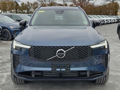 Used 2026 Volvo XC90 T8 Ultra w/ Protection Package Premier image 2