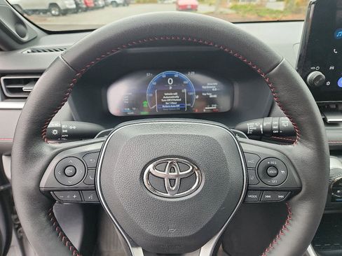 Used 2023 Toyota RAV4 XSE image 21