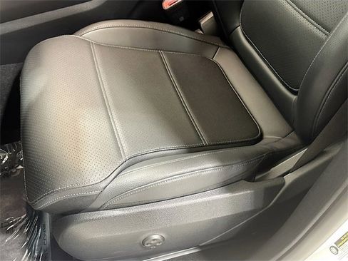 Certified 2025 Mercedes-Benz GLC 300 GLC 300 image 20