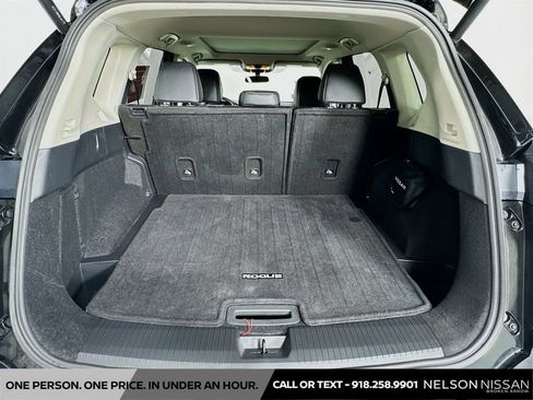 Certified 2025 Nissan Rogue SV w/ SV Premium Package FWD image 25