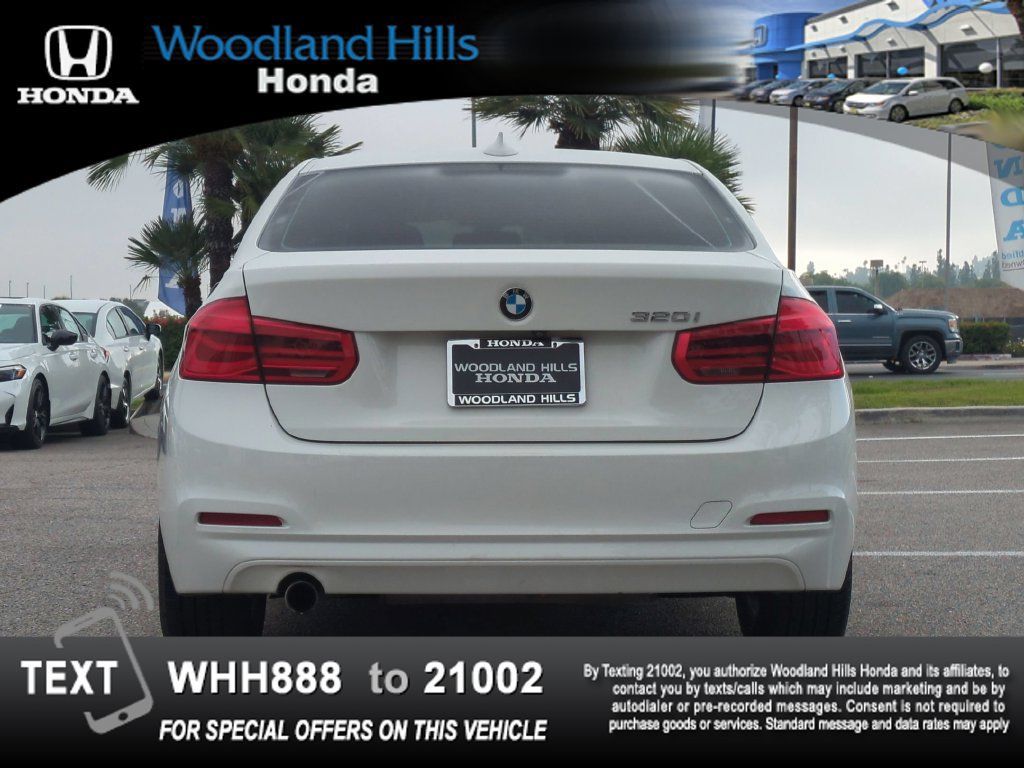 Used 2018 BMW 320i Sedan RWD image 6