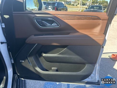 Used 2024 Chevrolet Tahoe High Country w/ Advanced Technology Package image 55