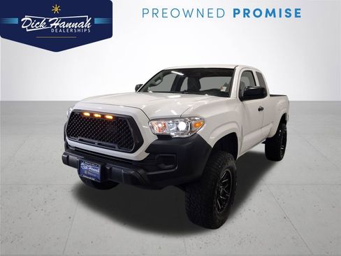 Used 2022 Toyota Tacoma SR RWD image 1