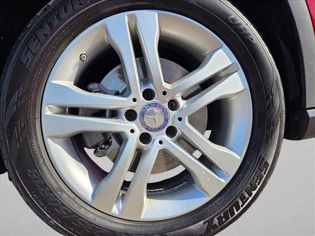 Used 2017 Mercedes-Benz GLA 250 4MATIC image 26