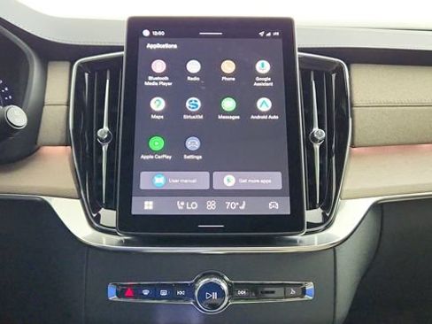 Certified 2026 Volvo XC90 B6 Plus w/ Protection Package Premier AWD/4WD image 20