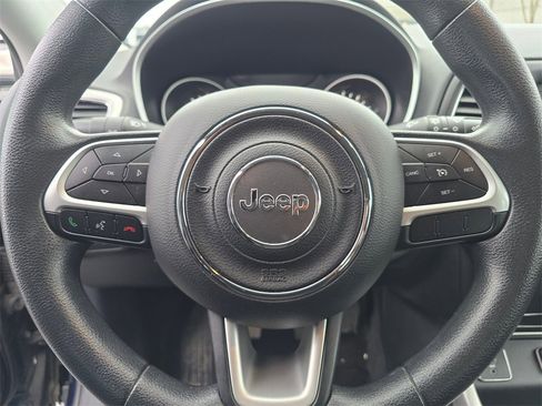 Used 2018 Jeep Compass Sport image 21