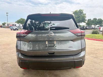 Used 2025 Nissan Rogue SV
