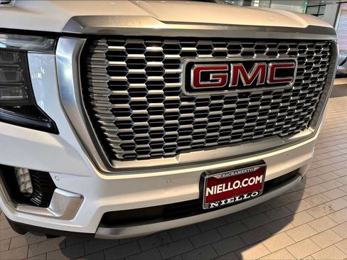 Used 2023 GMC Yukon XL Denali w/ Advanced Technology Package AWD/4WD image 34
