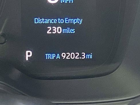 Used 2020 Toyota Corolla LE image 21