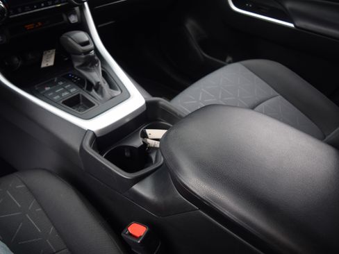 Used 2020 Toyota RAV4 XLE w/ All Weather Liner Package AWD/4WD image 13