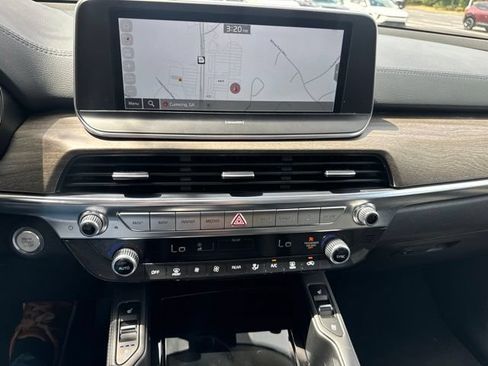Certified 2022 Kia Telluride EX w/ EX Premium Package FWD image 13