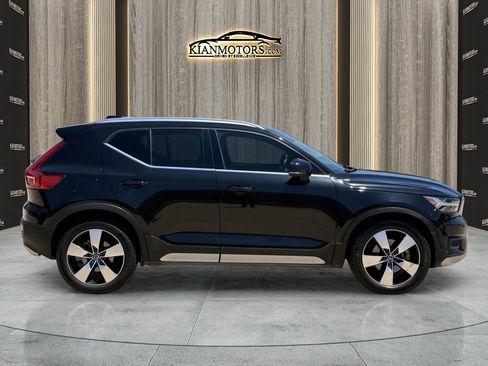 Used 2021 Volvo XC40 T5 Inscription w/ Climate Package AWD/4WD image 8