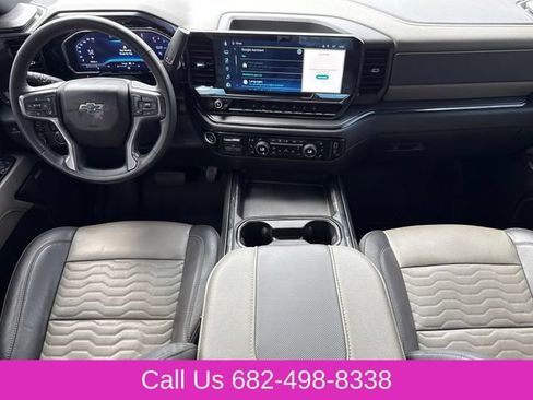 Used 2024 Chevrolet Silverado 2500 ZR2 w/ Technology Package AWD/4WD image 12