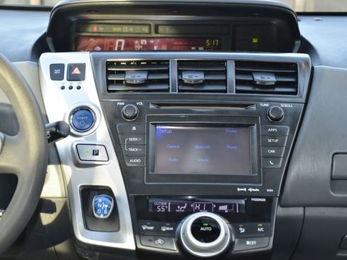 Used 2013 Toyota Prius V Three image 19