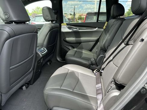 New 2025 Cadillac XT6 Sport w/ Technology Package image 13