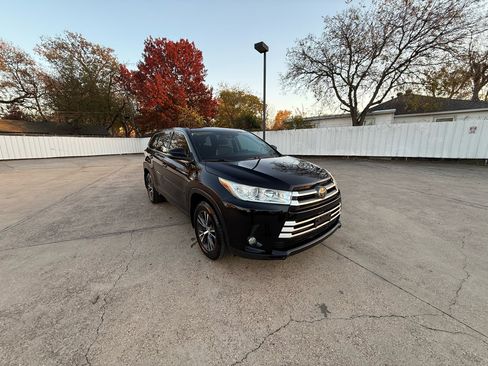 Used 2018 Toyota Highlander Plus image 7