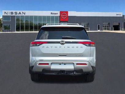 Certified 2025 Nissan Pathfinder Platinum