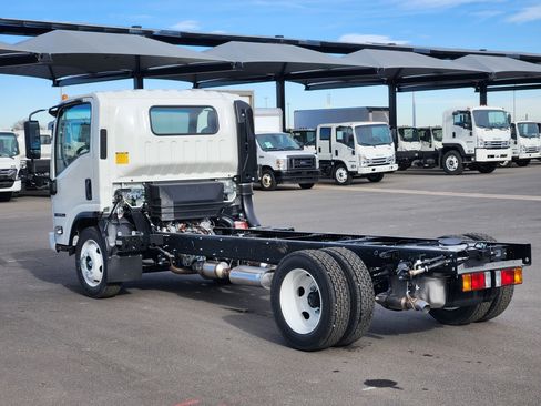 New 2026 Isuzu NPR image 4