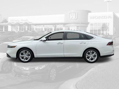 Used 2023 Honda Accord LX image 2