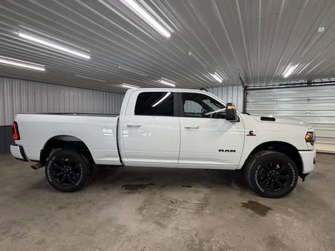 Used 2024 RAM 2500 Big Horn w/ Night Edition image 4
