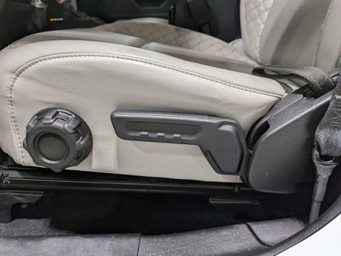 Used 2021 Jeep Wrangler Unlimited Sahara AWD/4WD image 20