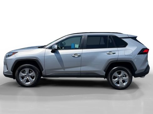 Used 2024 Toyota RAV4 XLE FWD image 2