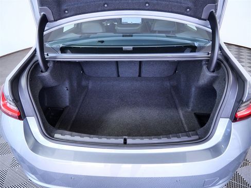 Used 2025 BMW 330i xDrive Sedan image 11